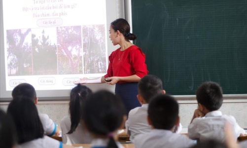 Bộ Giáo dục và Đào tạo yêu cầu không gây áp lực học thêm cho học sinh