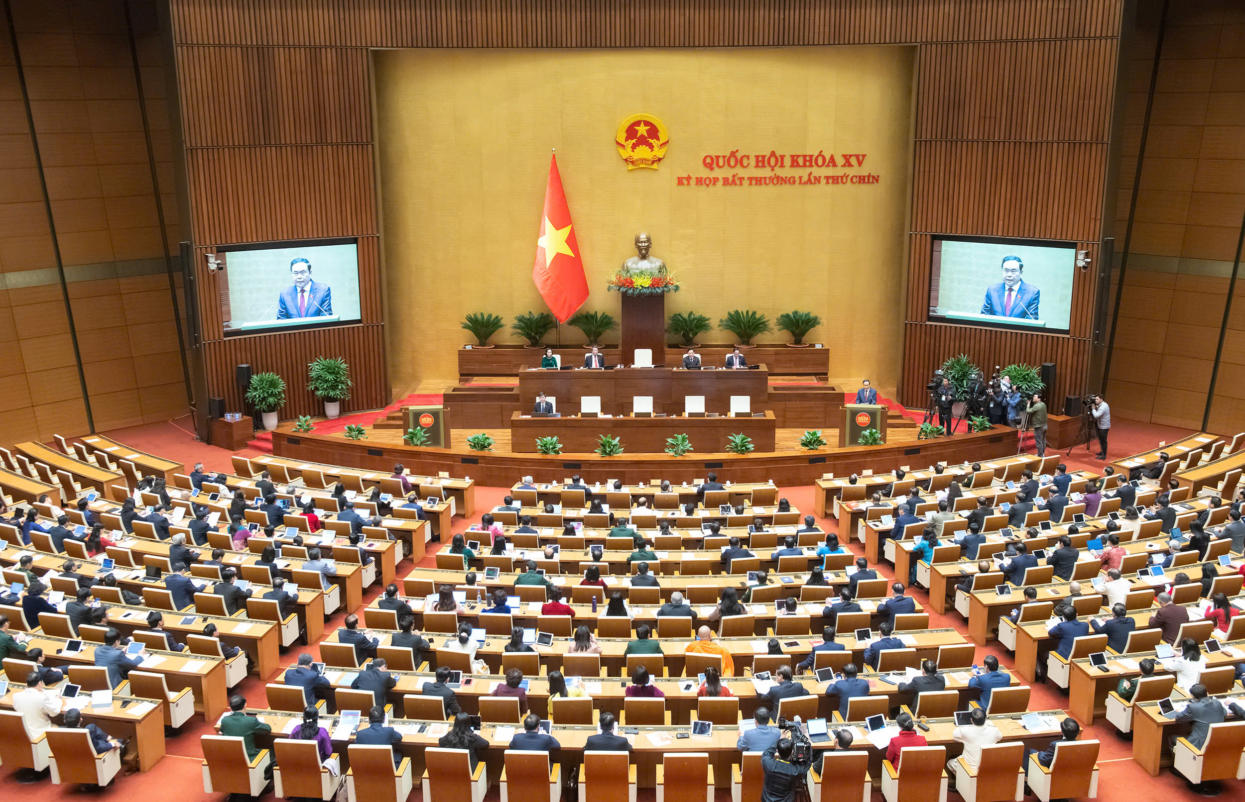 Chủ tịch Quốc hội Trần Thanh Mẫn phát biểu khai mạc Kỳ họp bất thường lần thứ 9, Quốc hội khóa XV - Ảnh: Quochoi.vn