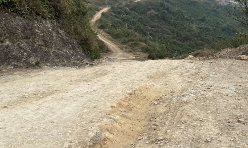 Cận cảnh ngôi làng 