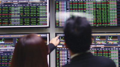 Vietnam seen as best stock market performer in Southeast Asia in 2024