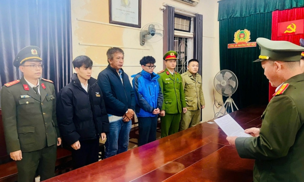 Cơ quan An ninh Điều tra Công an TP Huế khởi tố vụ án và bắt tạm giam các đối tượng - Ảnh Công an TP. Huế.