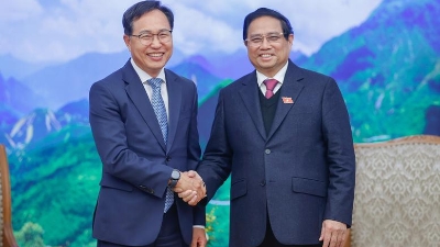 PM proposes Samsung to increase investmnet in Vietnam