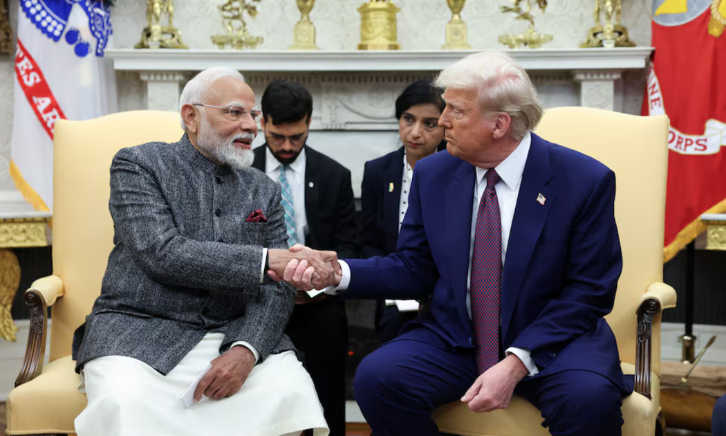 Thủ tướng Ấn Độ Narendra Modi gặp Tổng thống Mỹ Donald Trump tại Nhà Trắng ngày 13/2 - Ảnh: Reuters