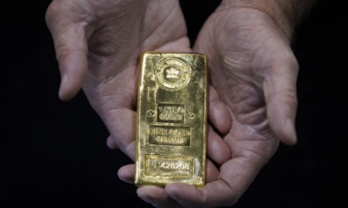 Giá vàng tăng mạnh vì đồng USD lao dốc