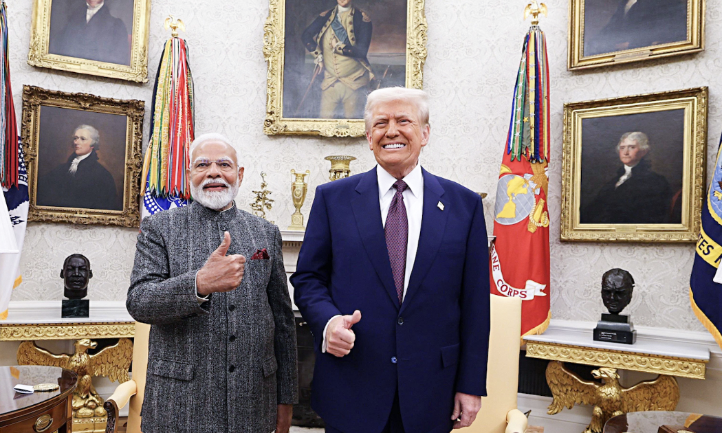 Thủ tướng Ấn Độ Narendra Modi (trái) và Tổng thống Mỹ Donald Trump tại Nhà Trắng ngày 13/2 - Ảnh: ANI.