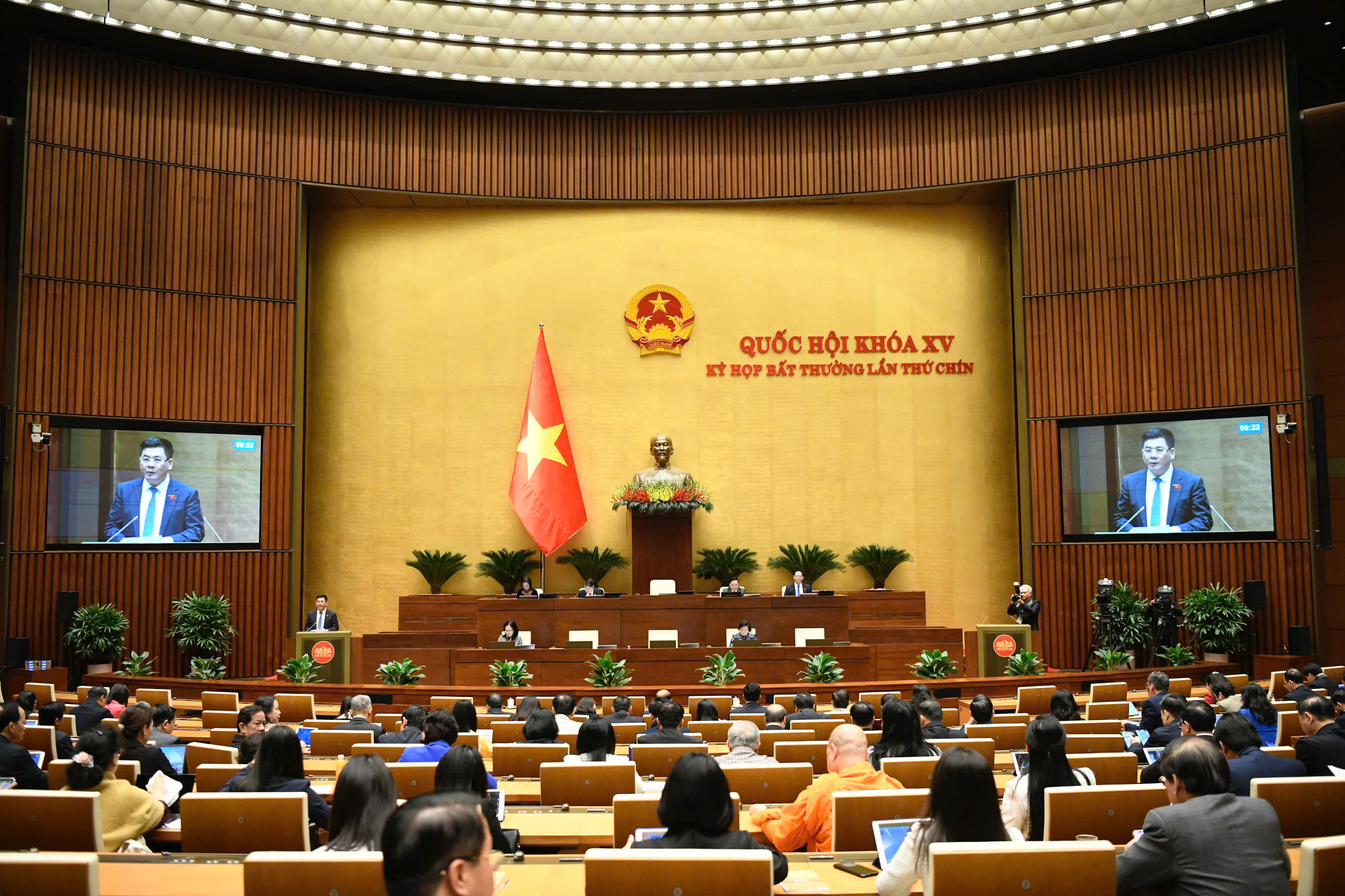 Quốc hội tiếp tục chương tr&igrave;nh l&agrave;m việc của Kỳ họp bất thường lần thứ 9.