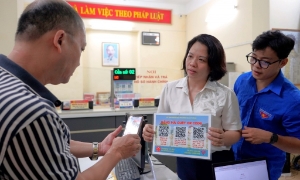 Đẩy mạnh sử dụng dịch vụ công trực tuyến sẽ là một trong những nhiệm vụ trọng tâm của Thành phố Hà Nội. 