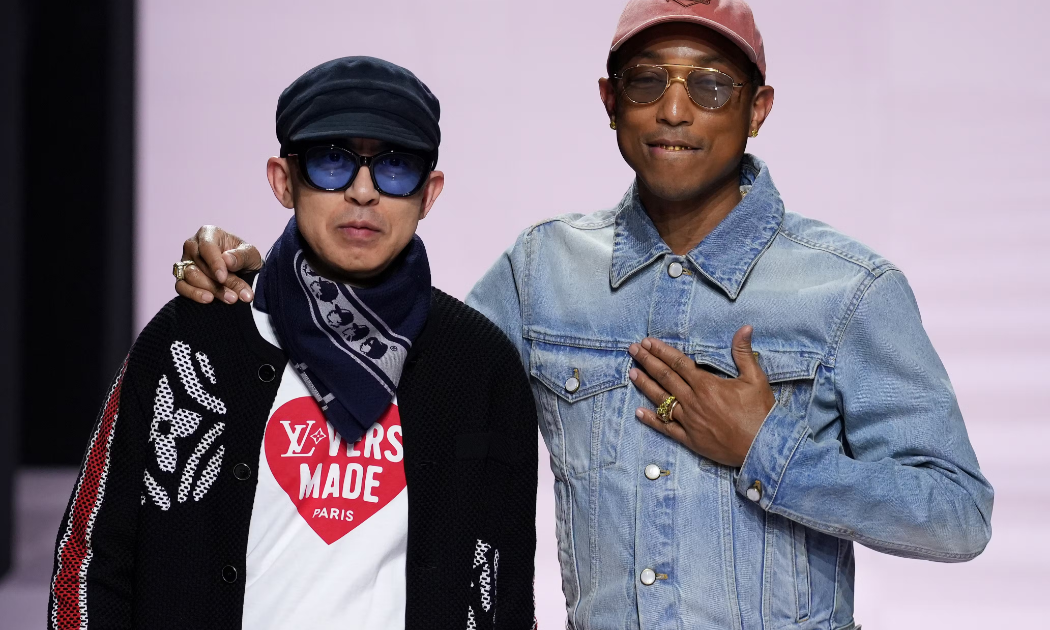 Giám đốc sáng tạo Pharrell Williams của Louis Vuitton và nhà thiết kế Nhật Bản Nigo. Ảnh: Highsnobiety