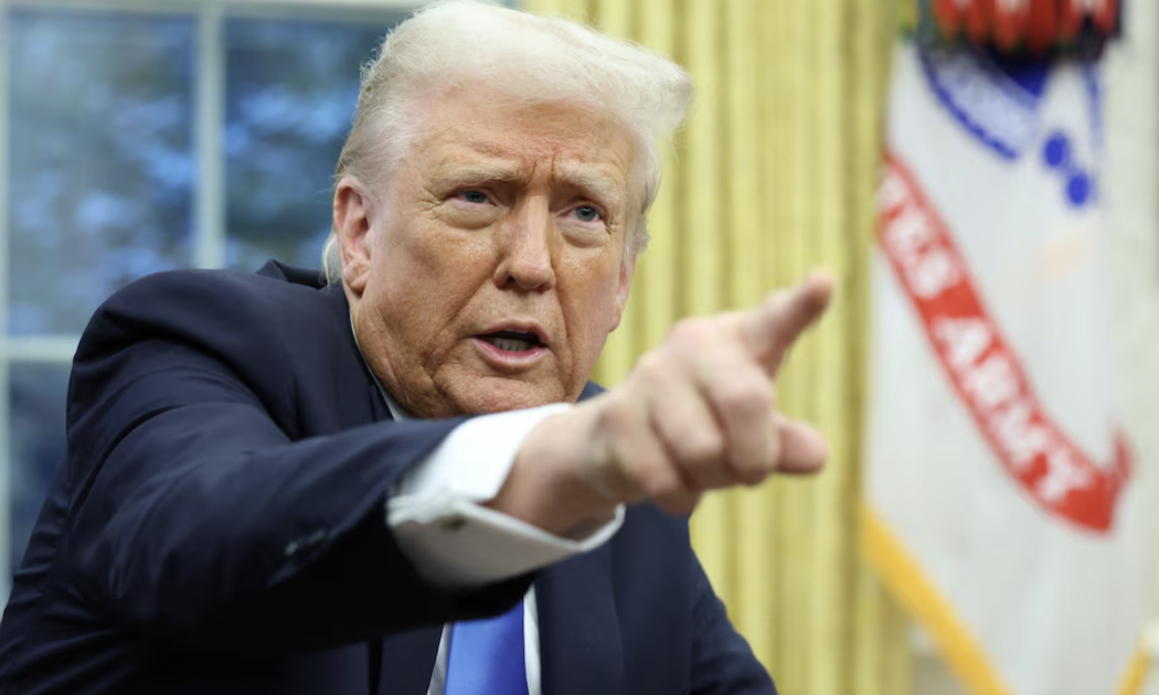 Tổng thống Mỹ Donald Trump công bố một loạt kế hoạch thuế quan trong tuần này - Ảnh: Reuters.