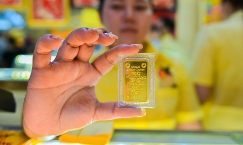 Giá mua và bán vàng nhẫn tăng tới 1,5 triệu đồng mỗi lượng