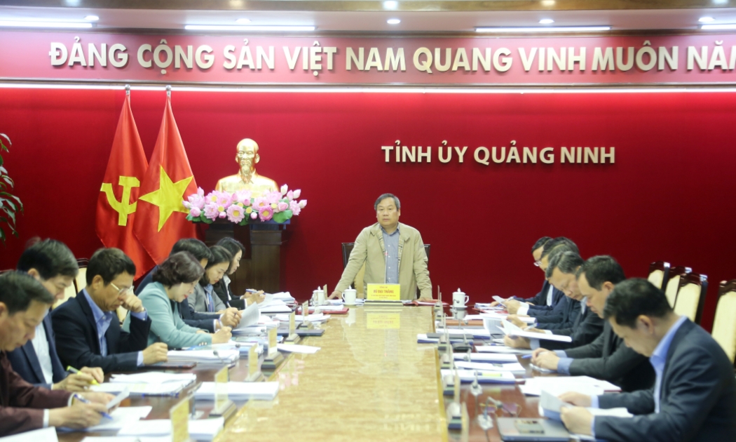 Ông Vũ Đại Thắng, Ủy viên Trung ương Đảng, Bí thư Tỉnh ủy, chủ trì hội nghị. Ảnh: Quảng Ninh