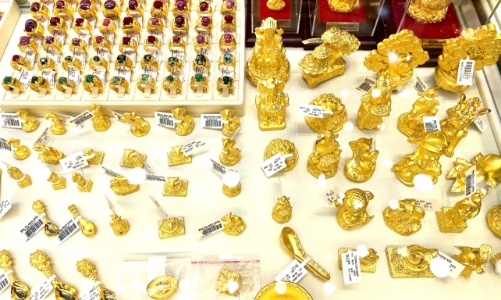 Giá vàng trong nước tăng sát giá vàng thế giới