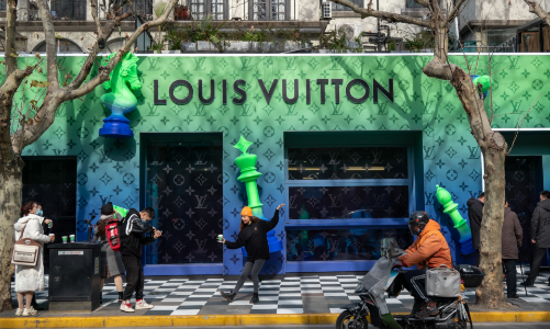 Thị trường xa xỉ Trung Quốc dịch chuyển về các thành phố nhỏ