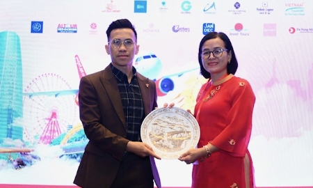 Bà Huỳnh Thị Hương Lan, Phó Giám đốc Trung tâm Xúc tiến du lịch TP. Đà Nẵng tại Chương trình xúc tiến du lịch Đà Nẵng ngày 17/2/2025.