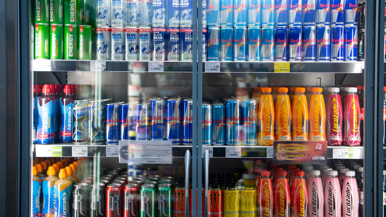 Nước tăng lực (energy drink) là loại đồ uống có chứa các thành phần giúp người dùng tăng mức năng lượng và hiệu suất não bộ trong thời gian ngắn.