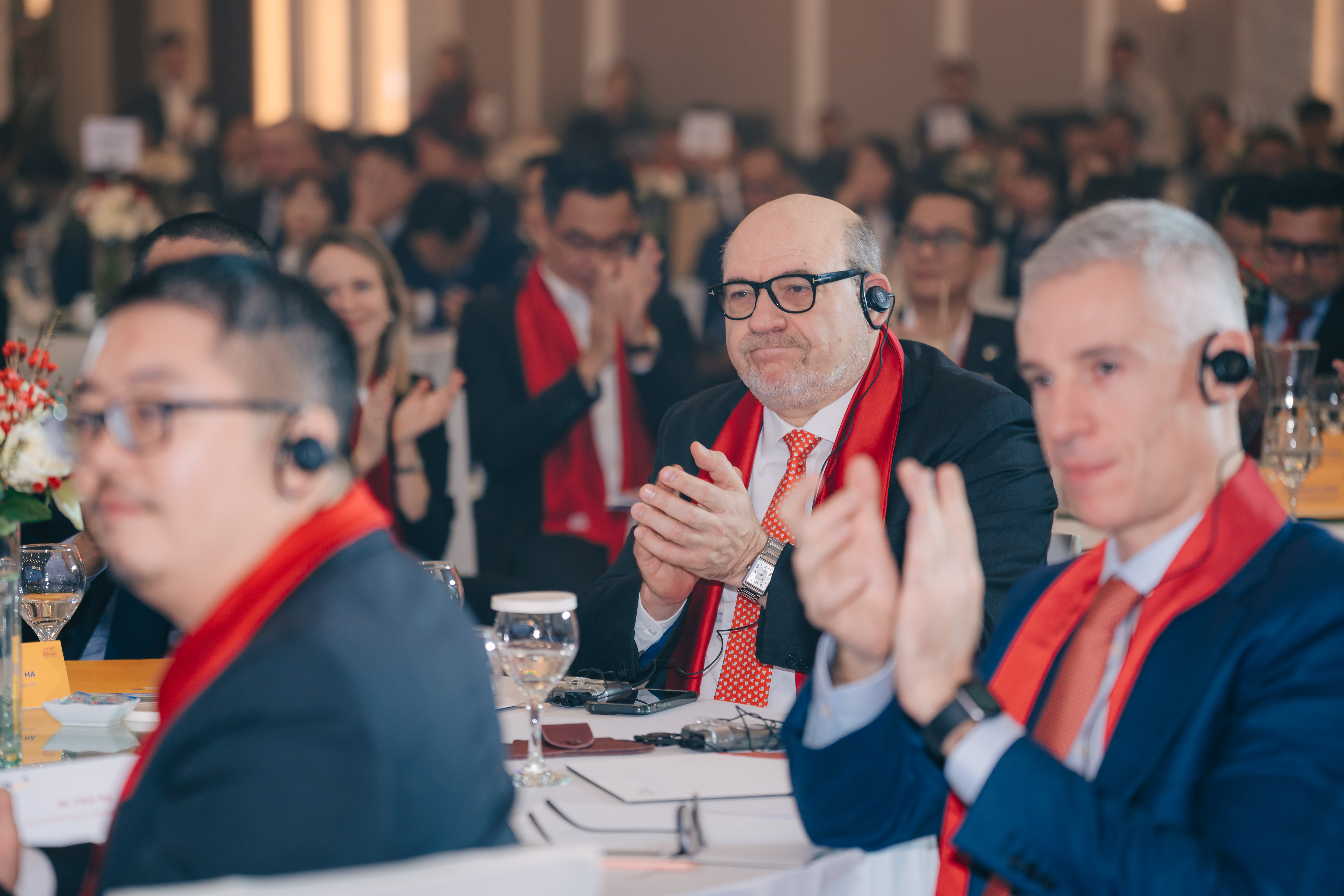 Buổi lễ ký kết vinh dự có sự hiện diện của ông Rob Leonardi - Tổng giám đốc Generali châu Á cùng Ban lãnh đạo cấp cao Tập đoàn Generali.