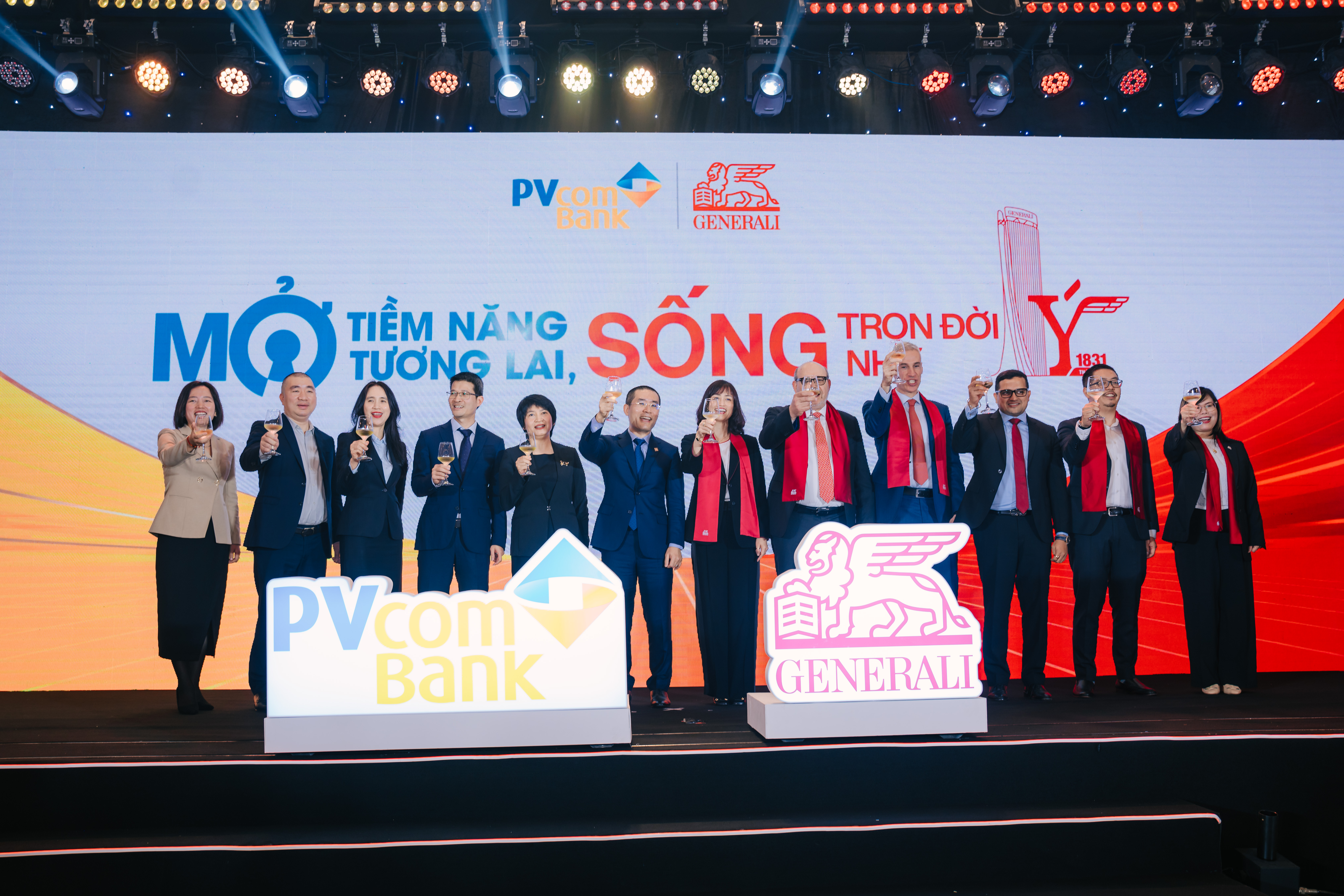 Gerenali Việt Nam v&agrave; PVcomBank đồng h&agrave;nh mang đến những giải ph&aacute;p t&agrave;i ch&iacute;nh to&agrave;n diện, gi&uacute;p kh&aacute;ch h&agrave;ng &ldquo;mở tiềm năng tương lai, sống trọn đời như &yacute;&rdquo;.