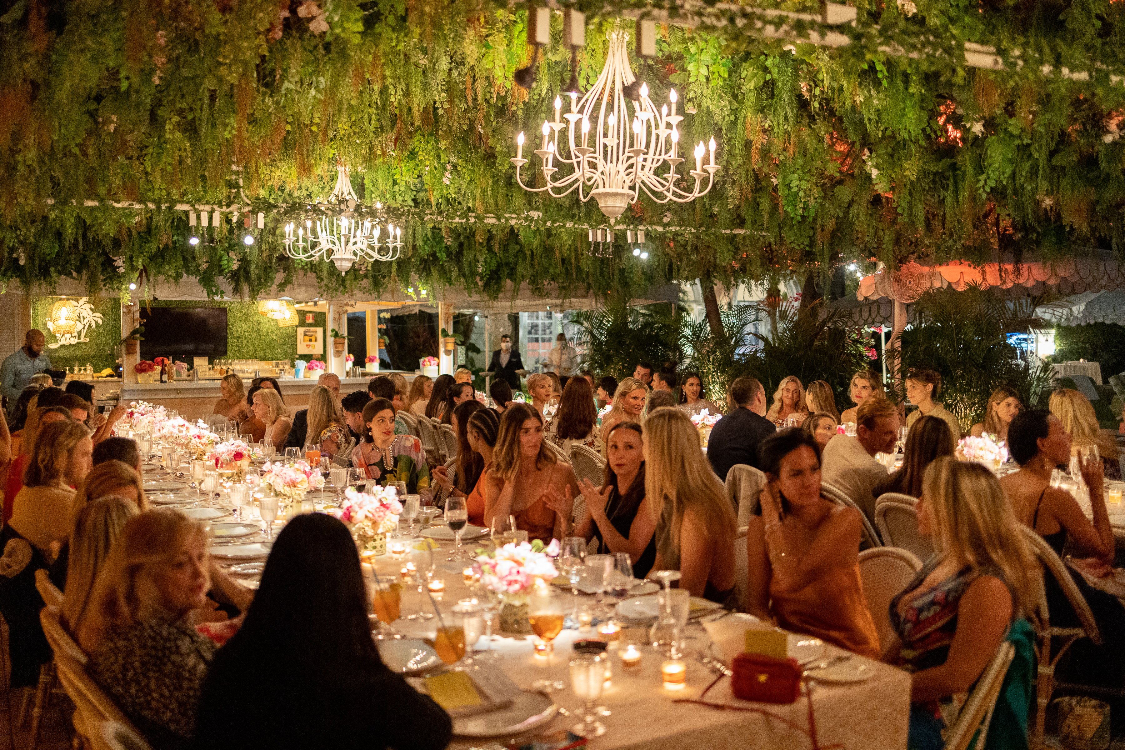 Bữa tiệc riêng tư phục vụ khách VIP của Mytheresa tại Palm Beach, Florida.
