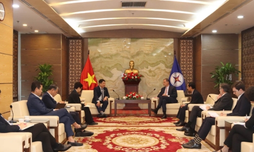 Pháp muốn hợp tác và chia sẻ kinh nghiệm với Việt Nam về phát triển điện hạt nhân