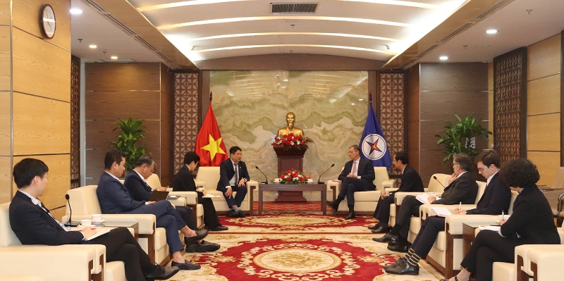 Potential cooperattion between Vietnam and France in nuclear power highlighted