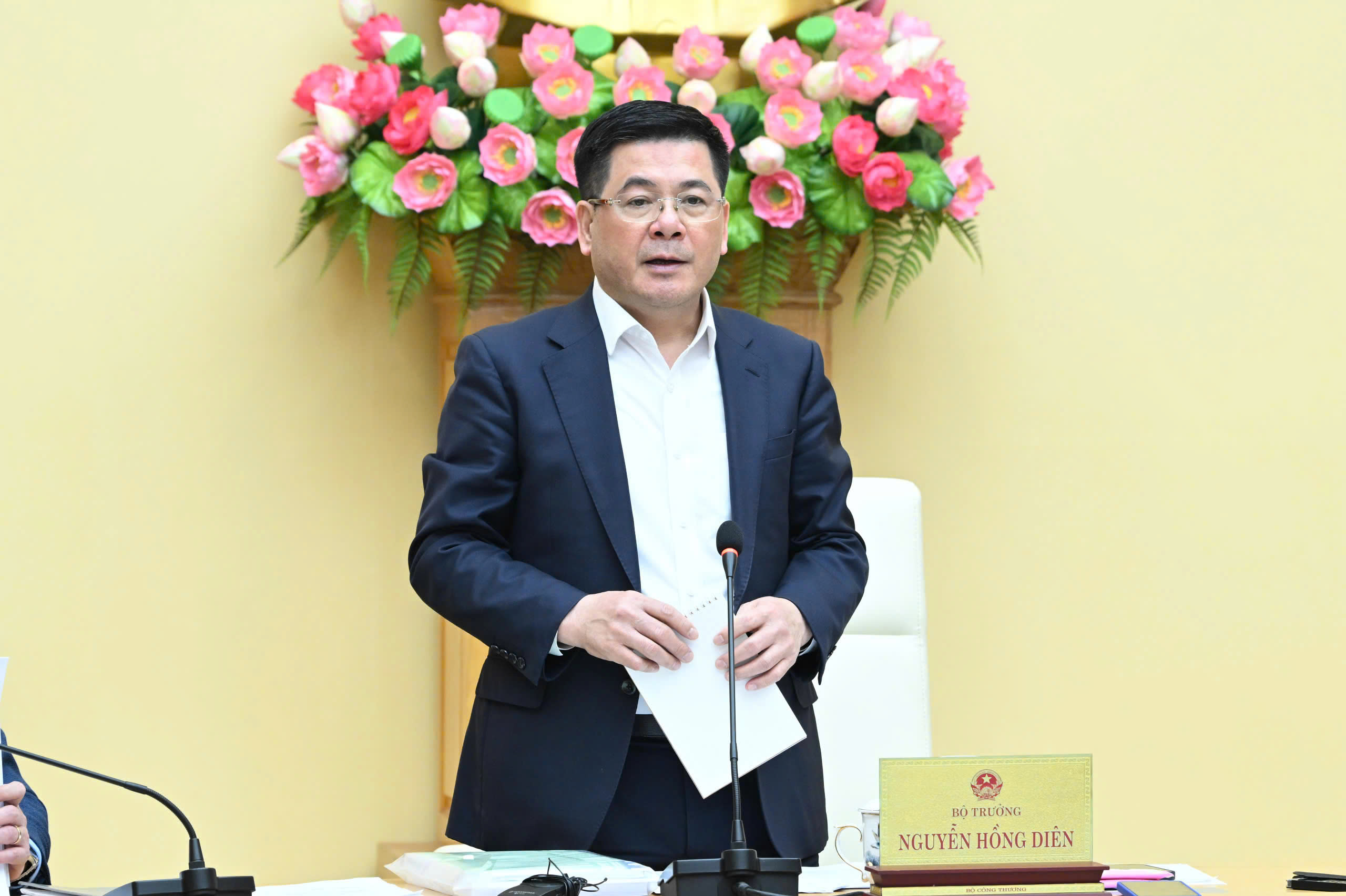 Bộ trưởng Nguyễn Hồng Diên yêu cầu EVN rút kinh nghiệm chọn nhà thầu.