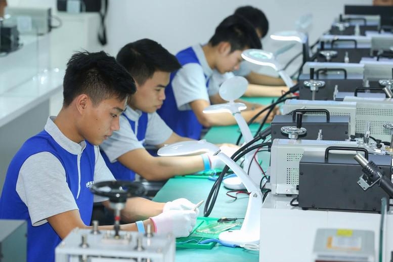 Vietnam to develop networks of outstanding training centers to provide talents in technology 4.0 by 2030.