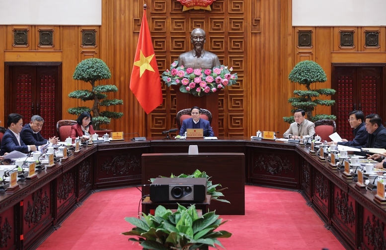 Quang cảnh phiên họp của Thủ tướng với các đơn vị liên quan về dự án sân bay Gia Bình. Ảnh: VGP