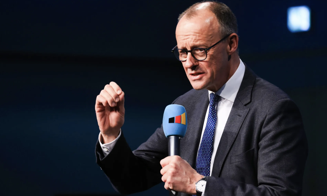 Chính trị gia Đức Friedrich Merz - Ảnh: Bloomberg.