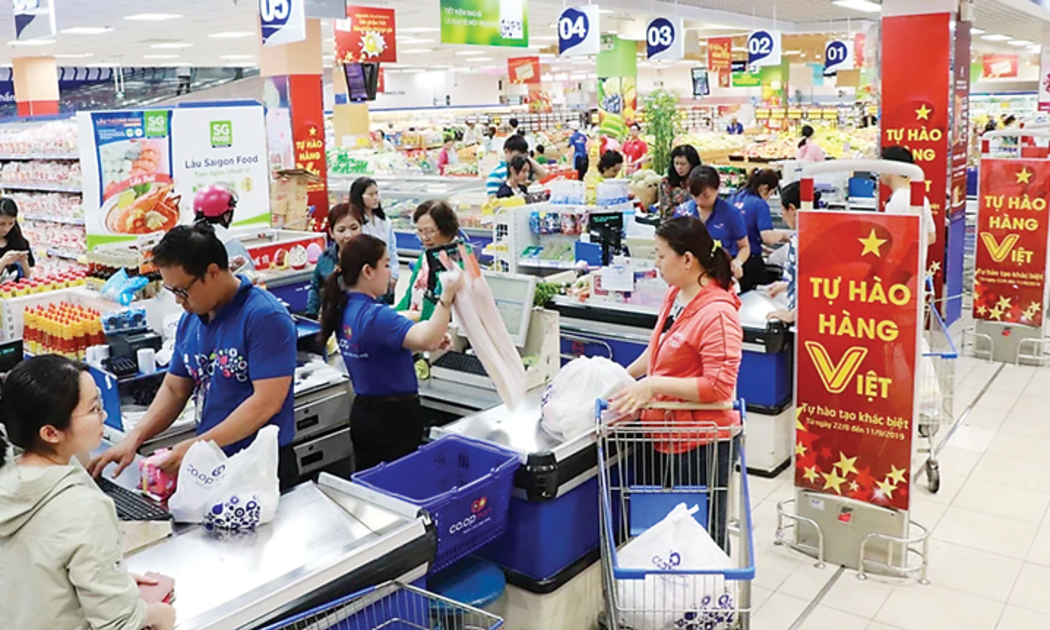 Đến năm 2022 Việt Nam có 1.241 siêu thị và 258 trung tâm thương mại.