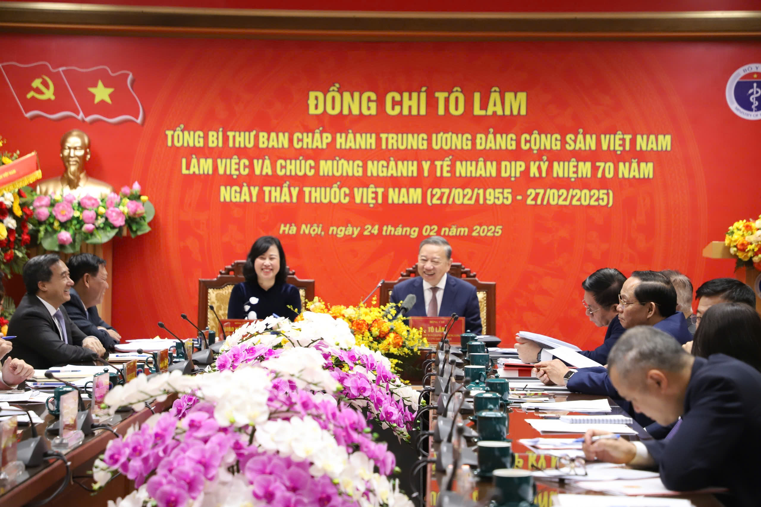 Tổng Bí thư Tô Lâm thăm và làm việc với Bộ Y tế, sáng 24/2. Ảnh: Trần Minh.