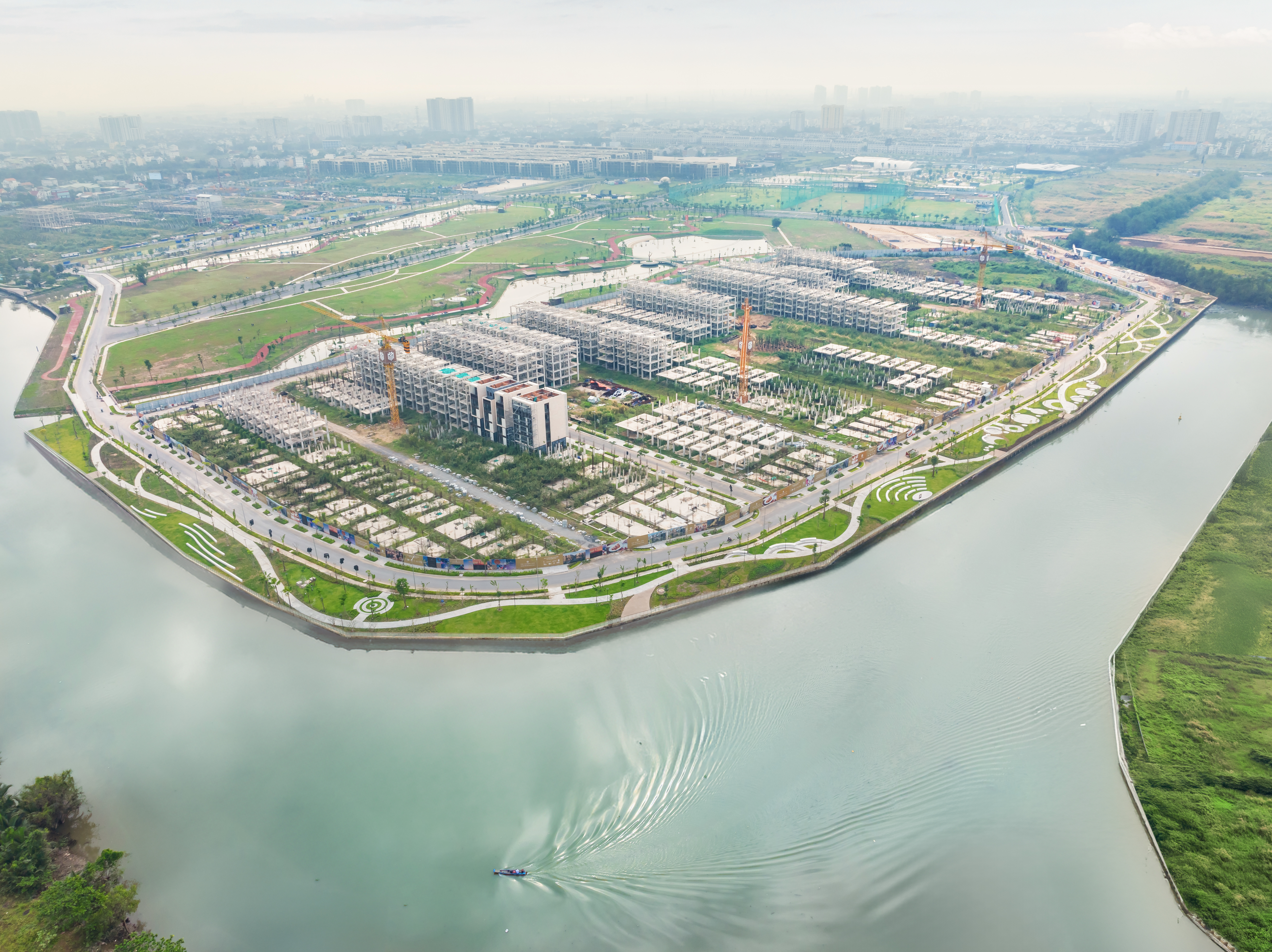 Bán đảo villa vườn quy mô 12,3ha duy nhất tại The Global City đã thành hình.