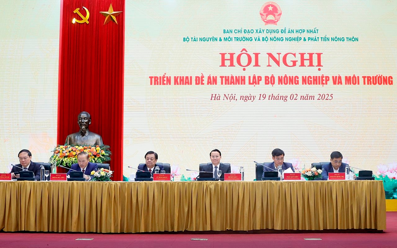 Phó Chủ tịch Quốc hội Lê Minh Hoan và Bộ trưởng Bộ Nông nghiệp và Môi trường Đỗ Đức Duy chủ trì Hội nghị Triển khai Đề án thành lập Bộ Nông nghiệp và Môi trường diễn ra mới đây.