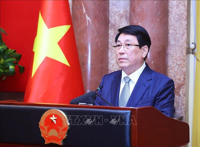 Chủ tịch nước Lương Cường chúc mừng ngành Y tế nhân kỷ niệm 70 năm Ngày Thầy thuốc Việt Nam. Ảnh: TTXVN