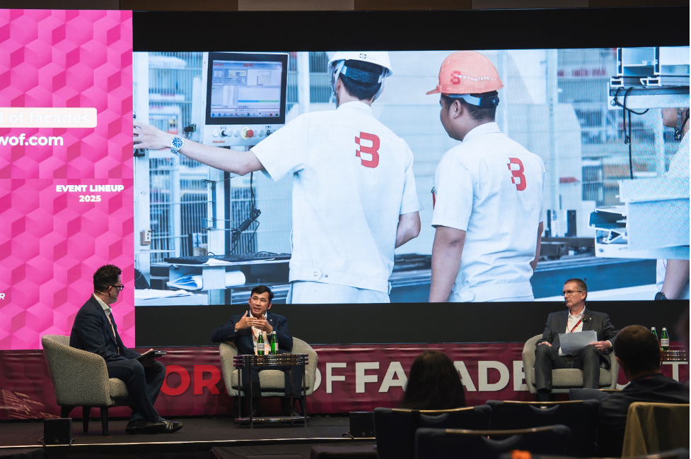 Mr. Tran Van Tien, CEO of BM Windows, highlights the advantages of Vietnamese façades in the global supply chain.