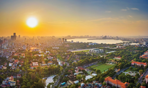 Năm 2025: Vững vàng vượt sóng?