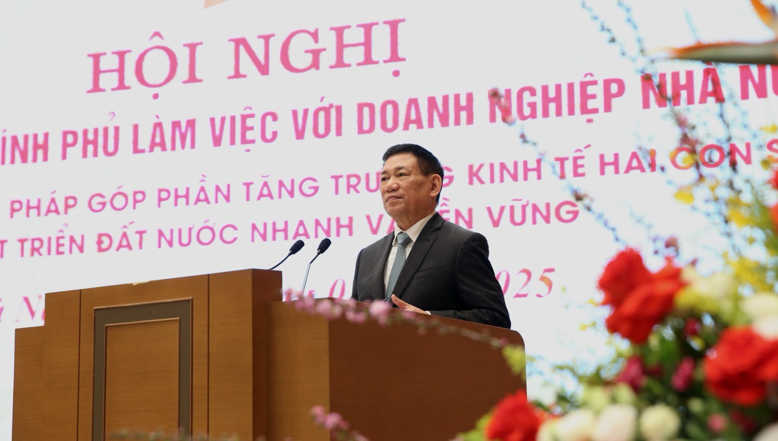 Phó Thủ tướng Chính phủ Hồ Đức Phớc nhấn mạnh vai trò quan trọng của khối DNNN trong giữ vững ổn định kinh tế vĩ mô và thúc đẩy phát triển kinh tế. Ảnh: VGP.
