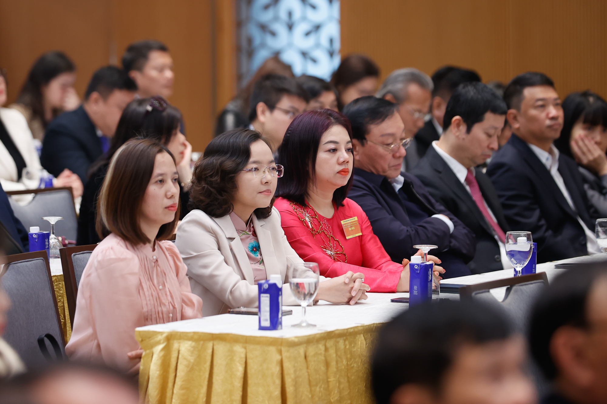Đại diện các doanh nghiệp tham gia Hội nghị.