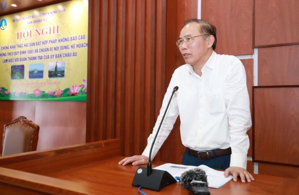 Thứ trưởng Ph&ugrave;ng Đức Tiến: 