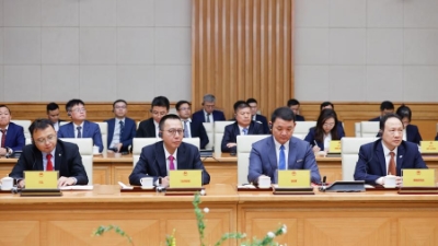 PM suggests Chinese firms to expand investment in Vietnam