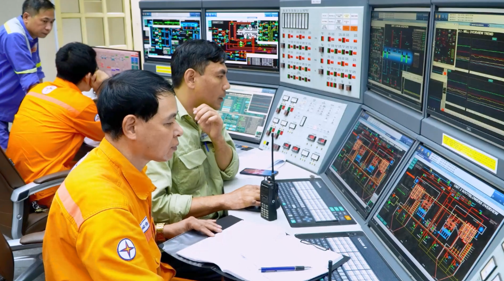 Phòng điều khiển kỹ thuật Nhà máy Nhiệt điện Phả Lại 1