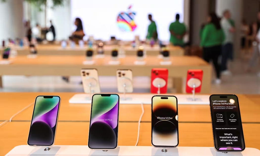 Giá iPhone đồng loạt giảm - Ảnh minh hoạ.