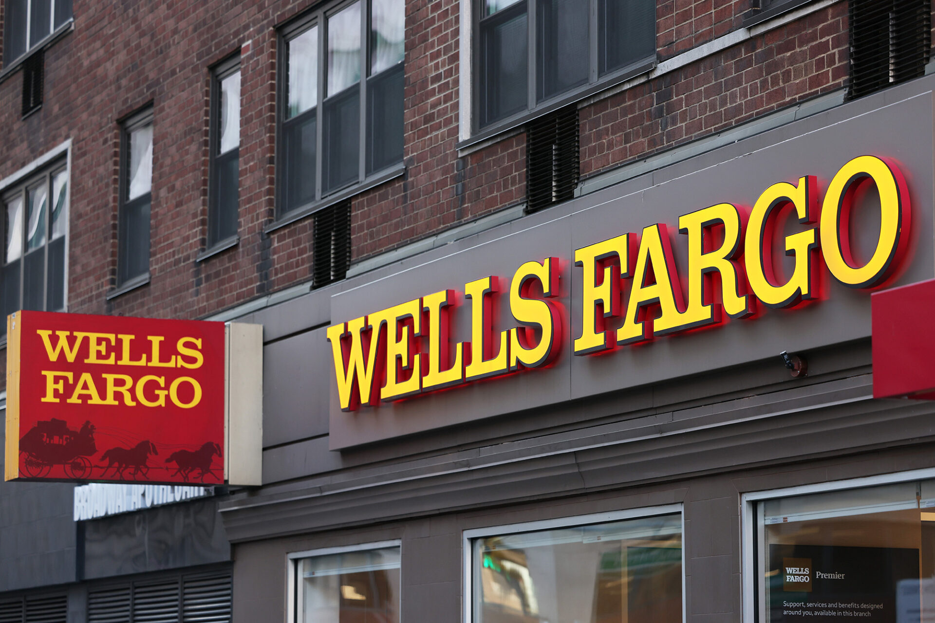 Ngân hàng Wells Fargo thông báo hủy mục tiêu phát thải ròng bằng 0 (Net Zero) vào năm 2050 trong hoạt động cho vay .
