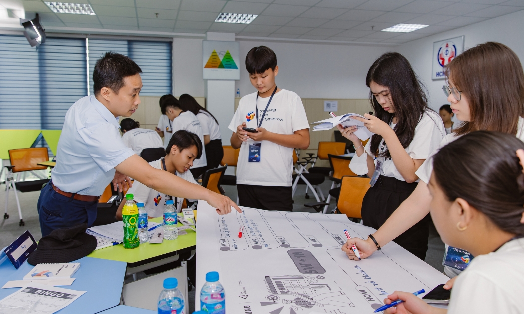 Các em học sinh được tham gia tập huấn cùng chuyên gia khi tham gia cuộc thi SFT