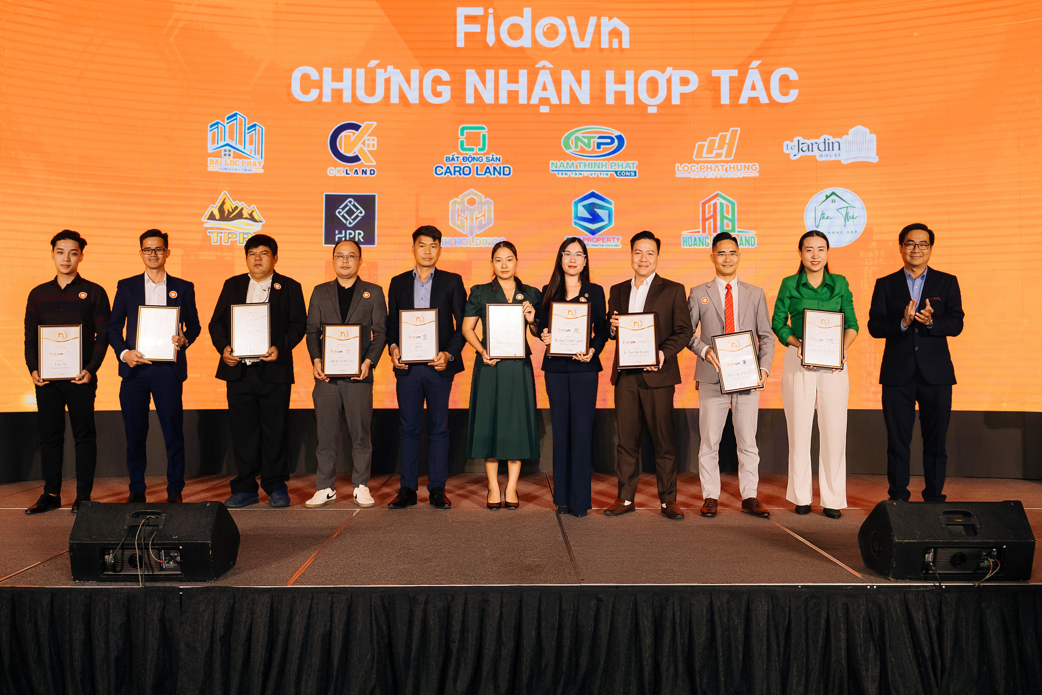 Fidovn chứng nhận hợp tác cùng các đối tác.