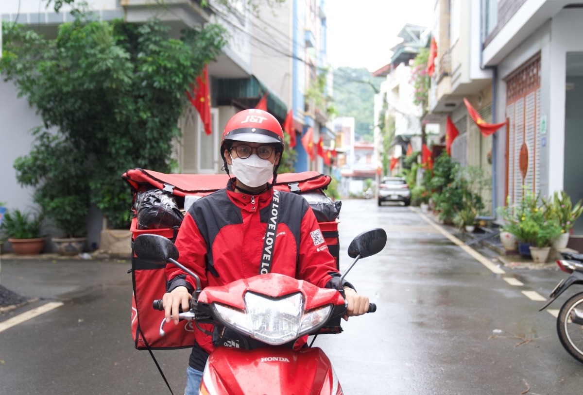 J&T Express l&agrave; đơn vị giao h&agrave;ng chặng cuối được nhiều nh&agrave; b&aacute;n lựa chọn.