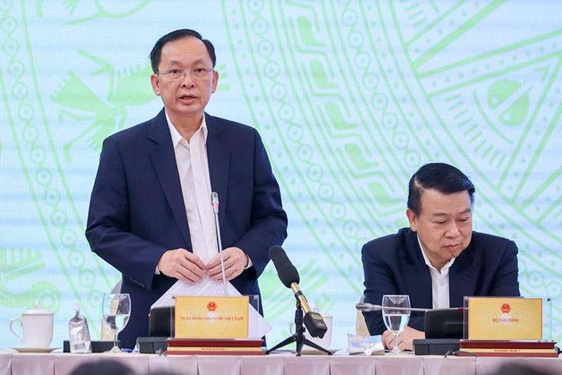 Over 12 banks cut deposit interest rate