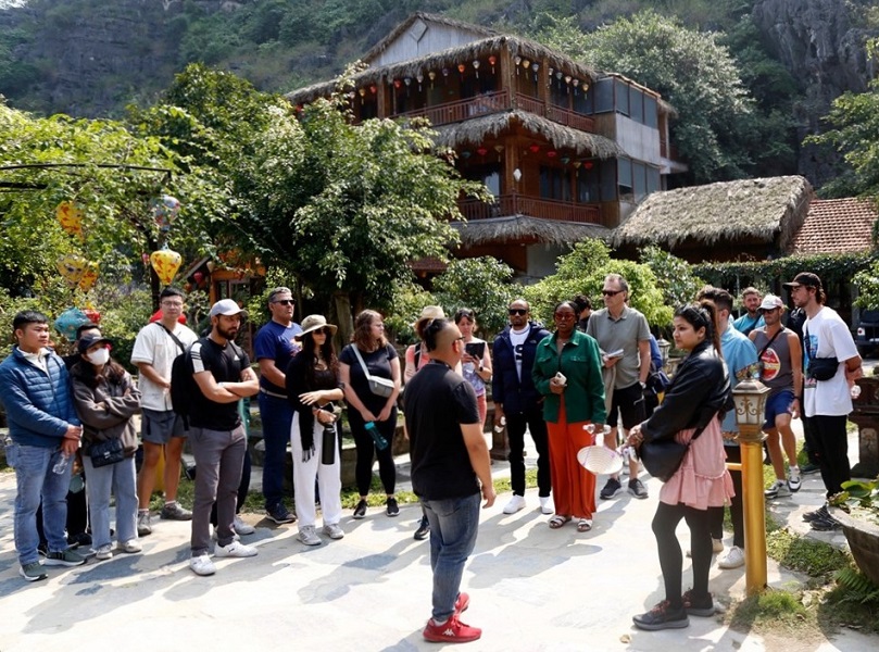 Trong tháng 2/2025, gần 1,9 triệu lượt khách quốc tế đến Việt Nam. Ảnh minh họa.