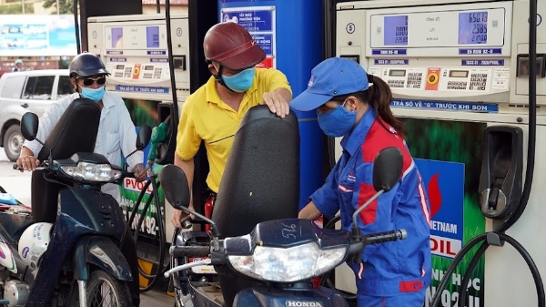 Giá xăng dầu đồng loạt giảm ngay sau kỳ nghỉ lễ