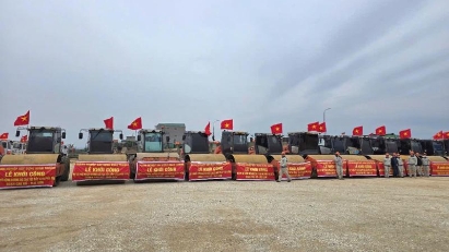 Expansion of Cao Bo - Mai Son expressway underway
