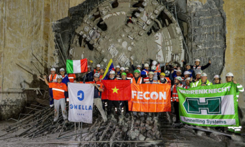 Máy khoan hầm TBM “Thần tốc” chính thức đến ga S10 - Cát Linh